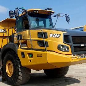 Wozidło przegubowe Bell B40E
