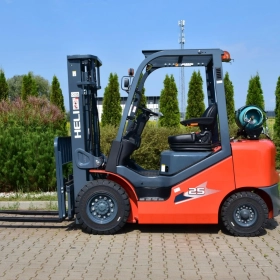 Forklift Heli 2,5 T 4,7 M LPG 