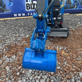 Minikoparka Rippa R13 PRO - 1320kg - TRANSPOR GRATIS - Kubota - Ramię skrętne - Kciuk hydrauliczny - Szybkozłącze hydrauliczne