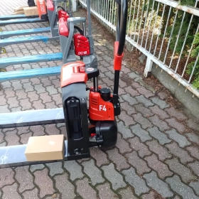 F4 ELECTRIC PALLET TRUCK 1500KG