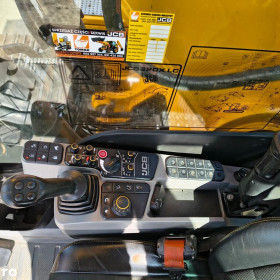 JCB 220x js220 2021R