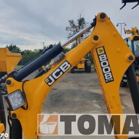 JCB 8008