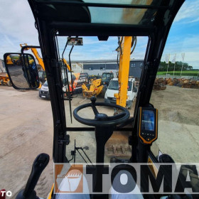 JCB JS 145 W