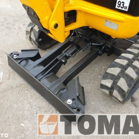 JCB 8018