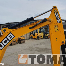JCB 8018