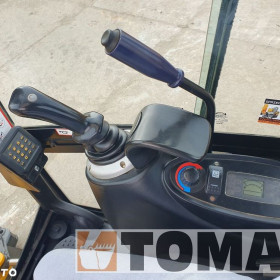 JCB 8018