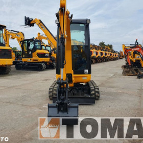 JCB 8018