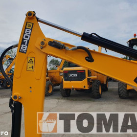 JCB 8018
