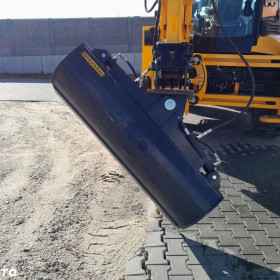 Lonking 83C NOWA Z ŁYŻKĄ SKARPOWĄ HYDRAULICZNĄ