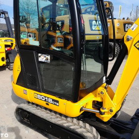 JCB 8018