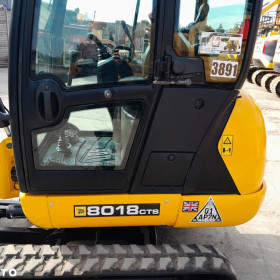 JCB 8018