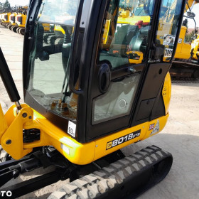 JCB 8018