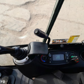 JCB 8018