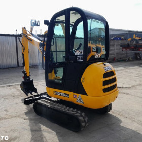 JCB 8018