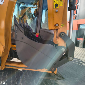 Case 695 SV 2023R