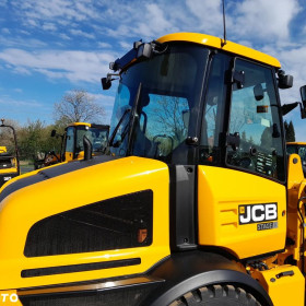 JCB 409