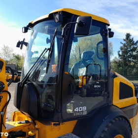JCB 409