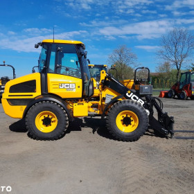 JCB 409