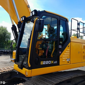 JCB 220x js220