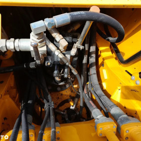JCB 220x js220