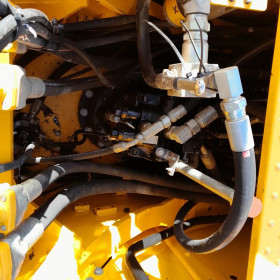JCB 220x js220 2022R