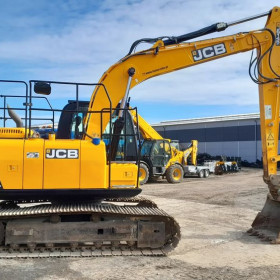 JCB JS 145 LC
