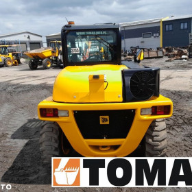 JCB 520-40