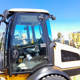 JCB 409