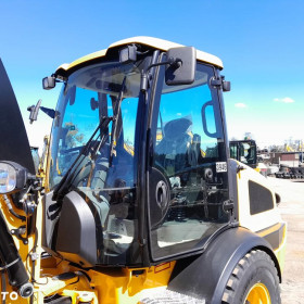 JCB 409