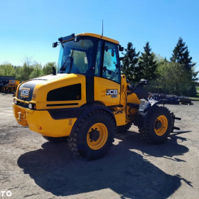 JCB 409