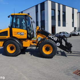 JCB 409