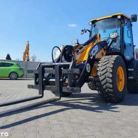 JCB 409